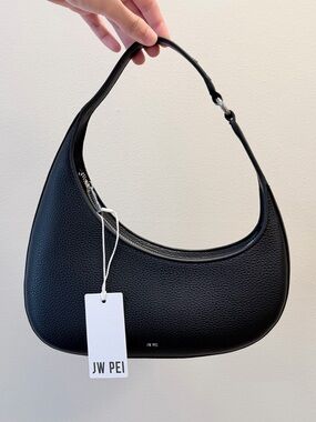 NWT JW PEI Harlee Shoulder Bag - Black